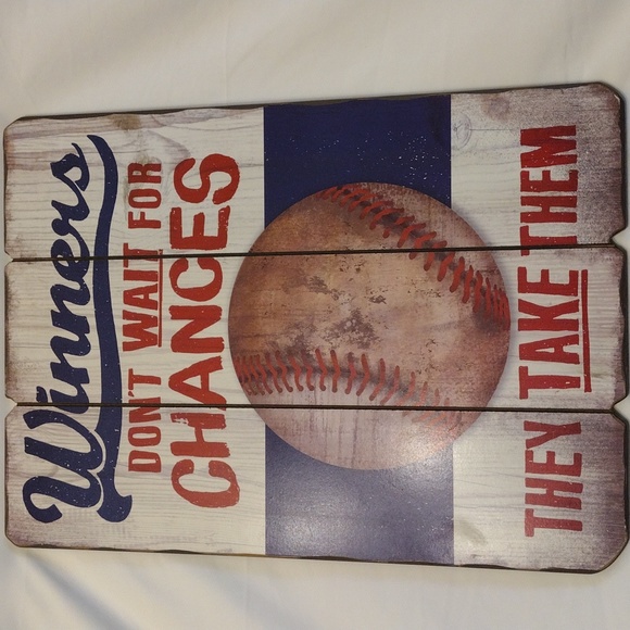 Winner wall art - Picture 2 of 3